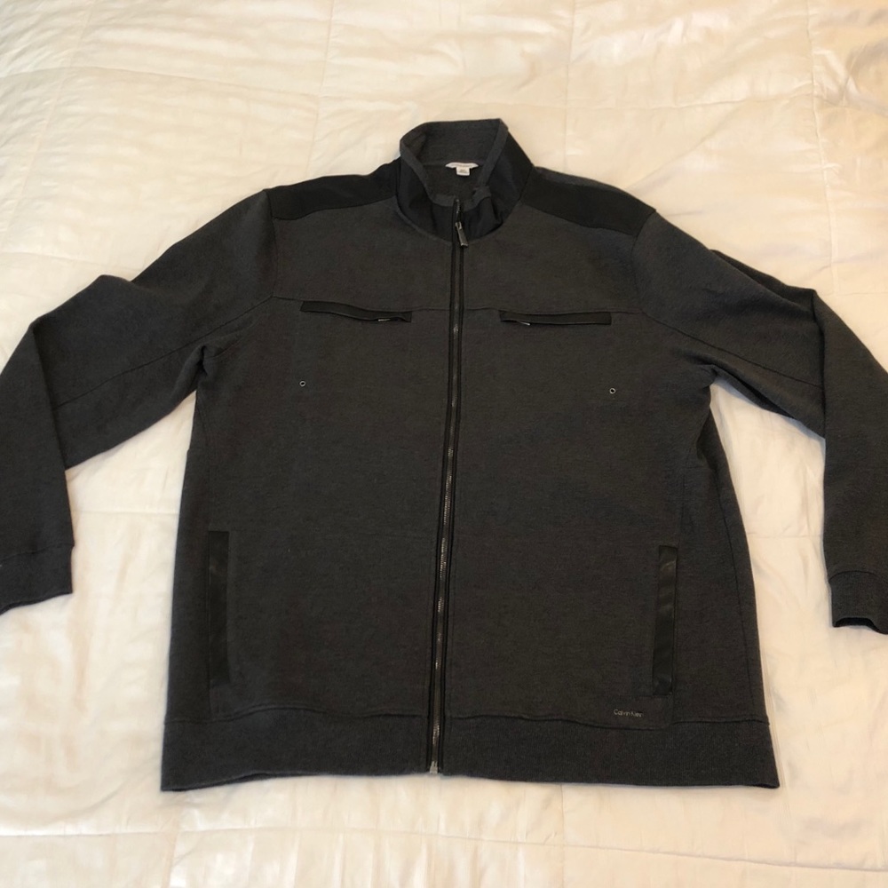 Men’s Calvin Klein zip up NWOT